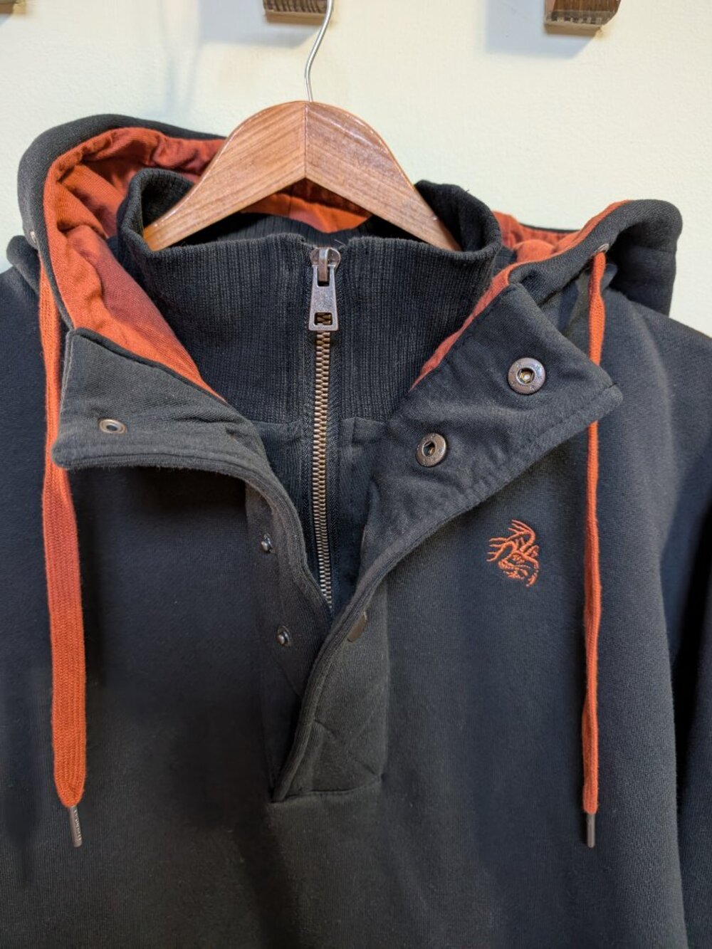 Legendary Whitetails Men's Tough as Buck 1/4 Zip Action Hoodie Black XL - Picture 3 of 5